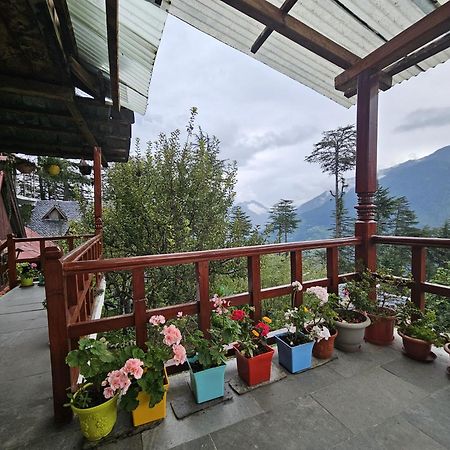 Ishan Log Huts-A Boutique Home Stay Banjar Ngoại thất bức ảnh