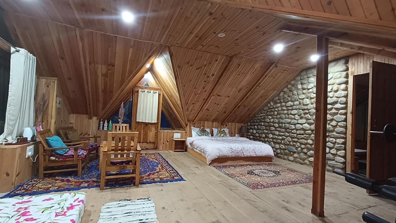 Ishan Log Huts-A Boutique Home Stay Banjar Ngoại thất bức ảnh