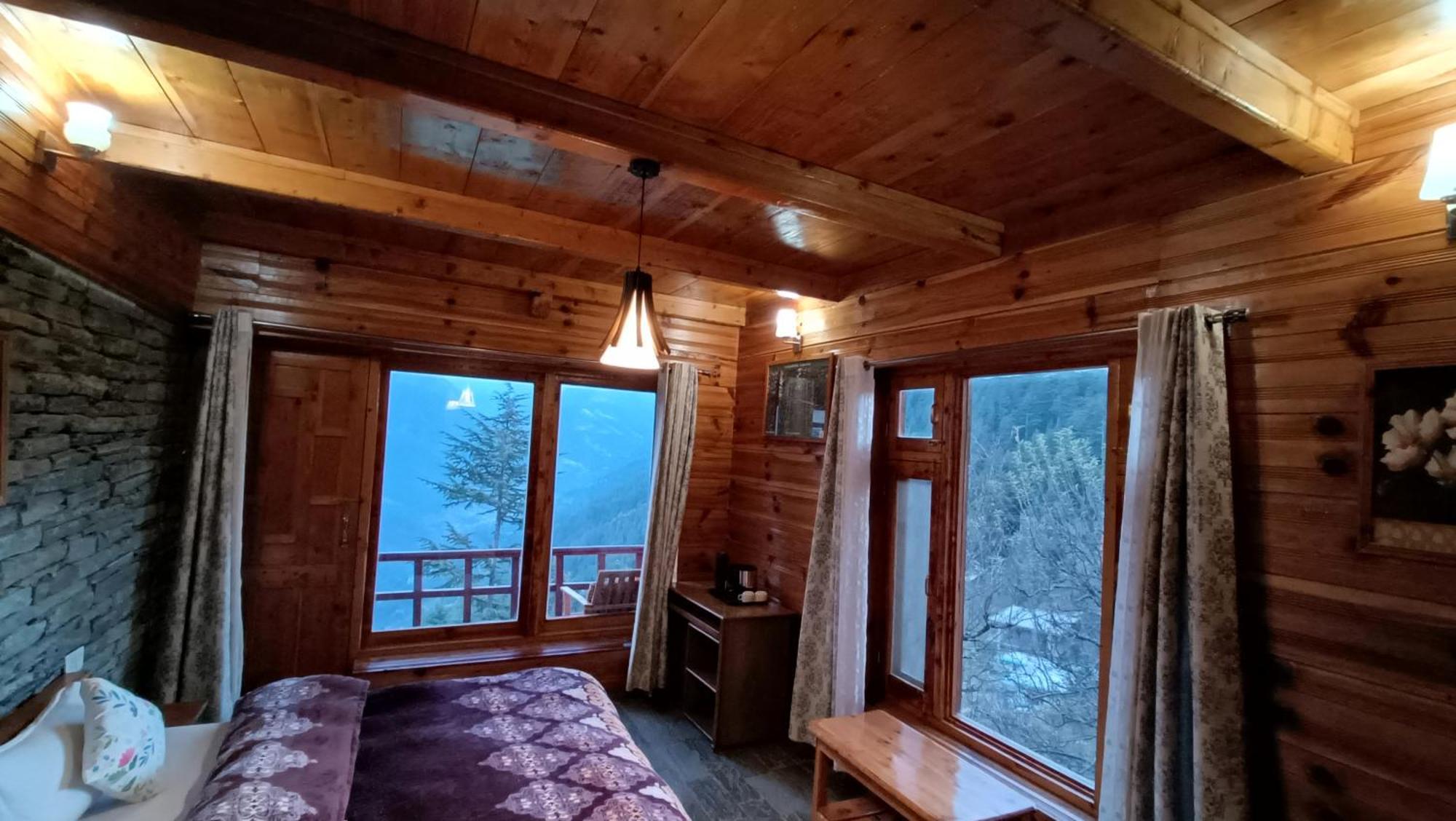 Ishan Log Huts-A Boutique Home Stay Banjar Ngoại thất bức ảnh