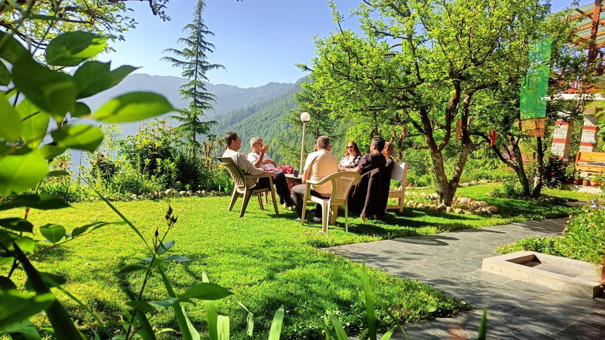 Ishan Log Huts-A Boutique Home Stay Banjar Ngoại thất bức ảnh